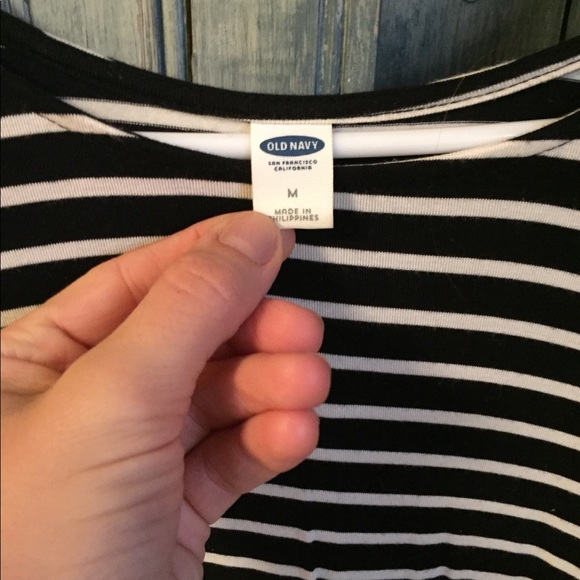Stripe old navy flowy dress - Picture 2 of 3